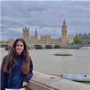 Estudiante universitaria con alto nivel de inglés ofrece clases a niños y adolescentes